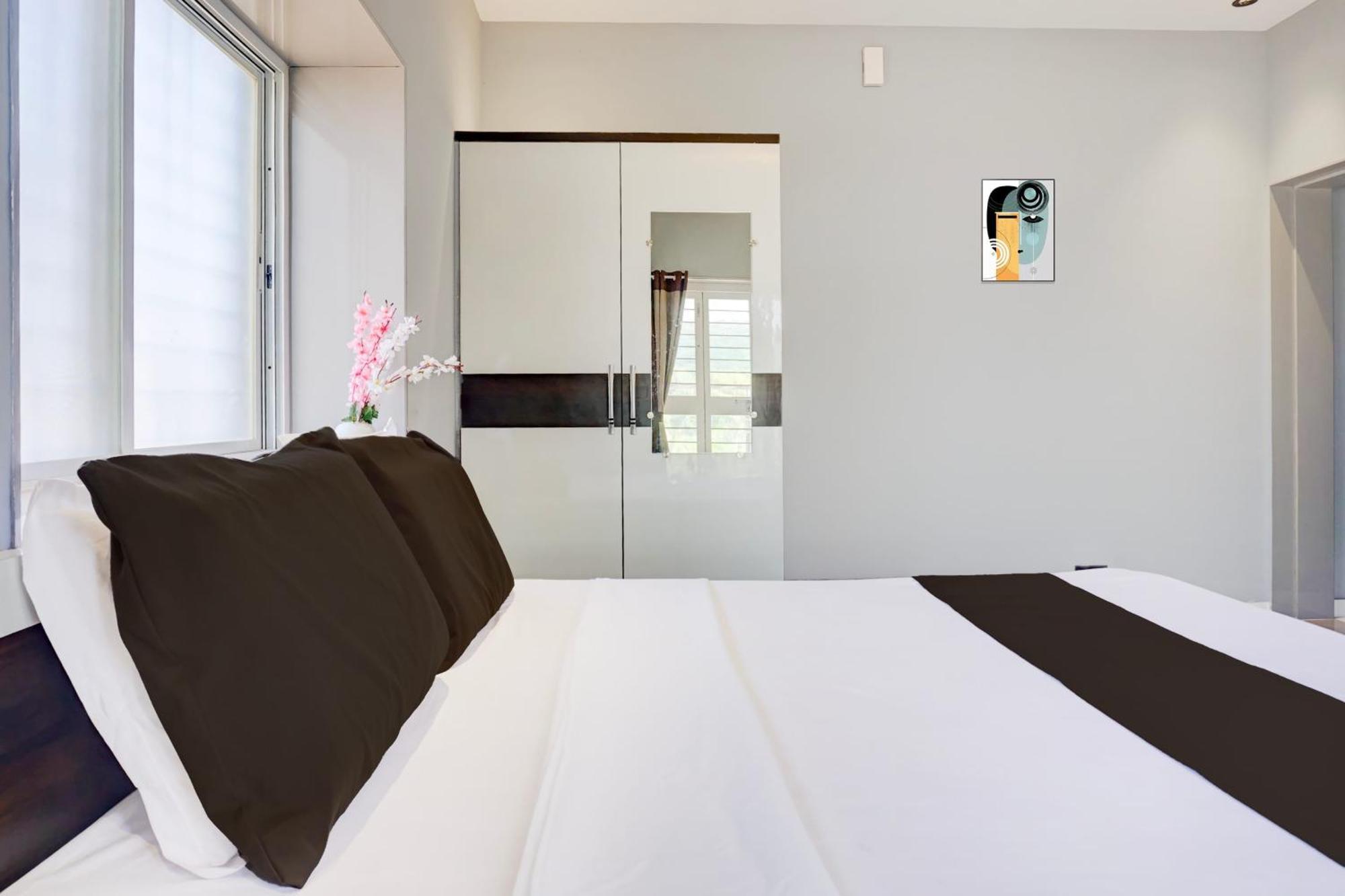 Hotel O Jeevan Restaurant & Lodging Kavathe Zewnętrze zdjęcie