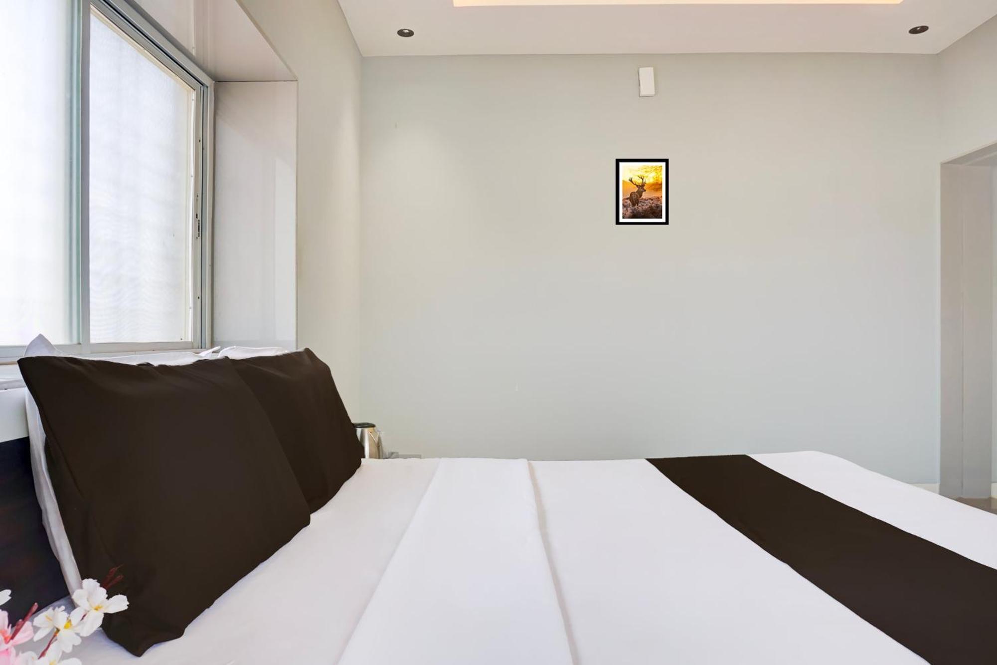 Hotel O Jeevan Restaurant & Lodging Kavathe Zewnętrze zdjęcie